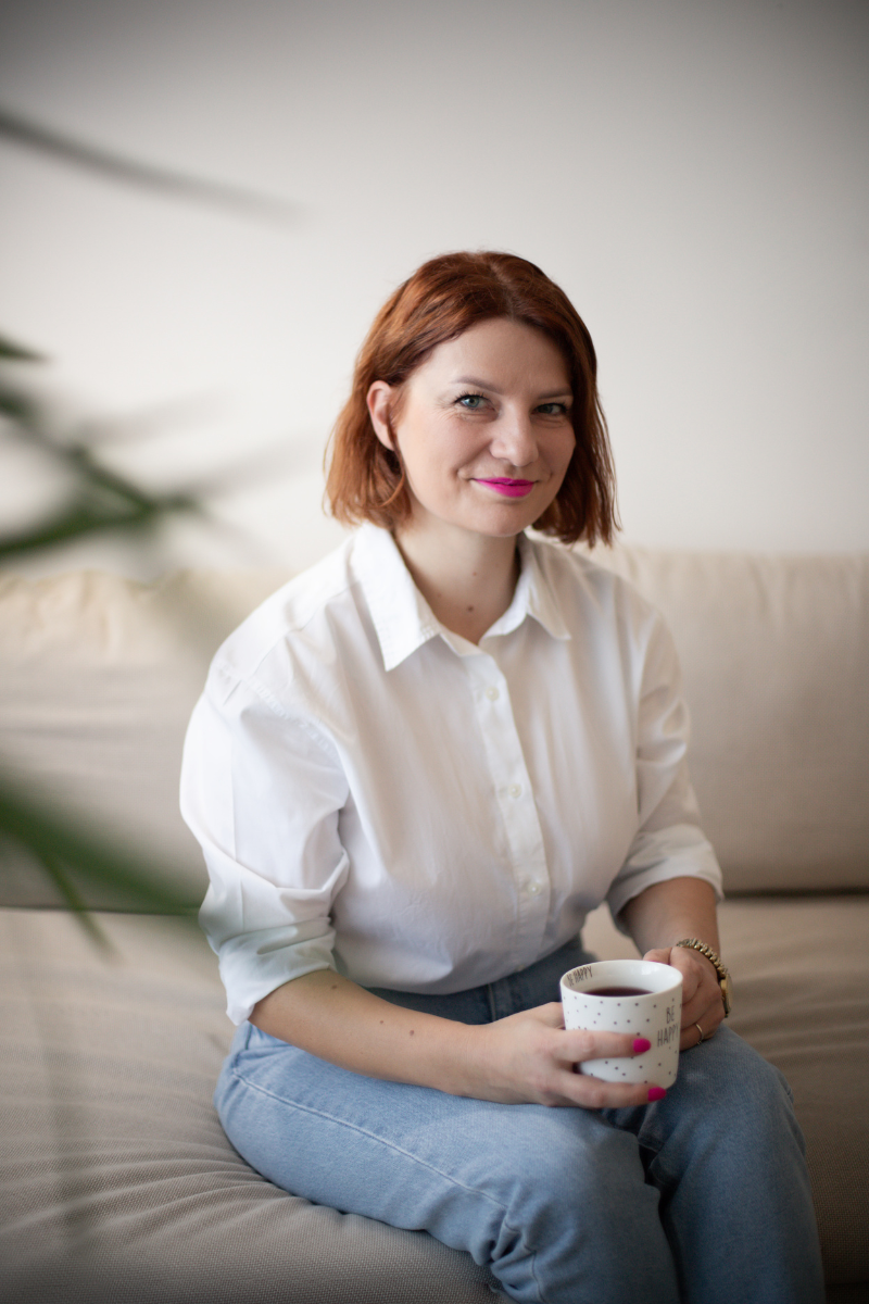 Andreja Rambrot Malenica, profesionalni coach, sa šalicom kave